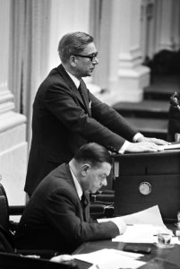 Debat in Tweede Kamer over de toestand bij de Universiteit van Amsterdam en de b, Bestanddeelnr 922-4448