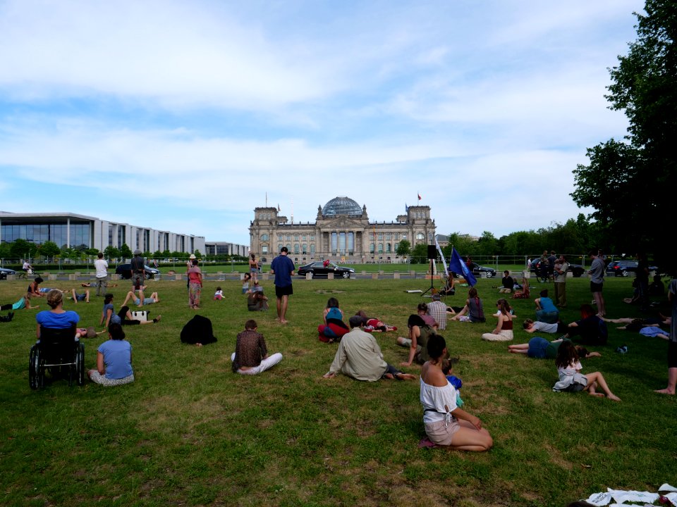 Declaration of the civil climate emergency in Berlin 13