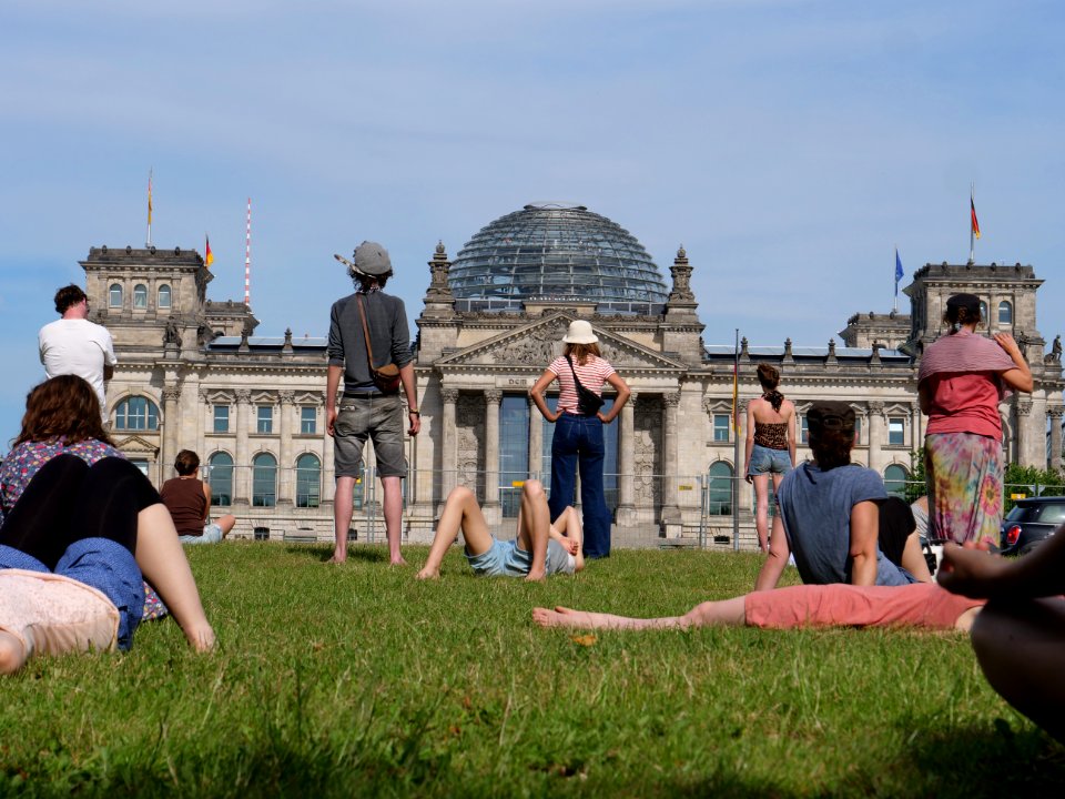 Declaration of the civil climate emergency in Berlin 09