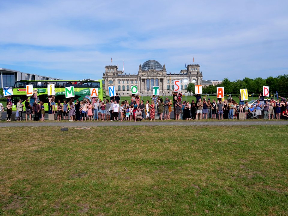 Declaration of the civil climate emergency in Berlin 35