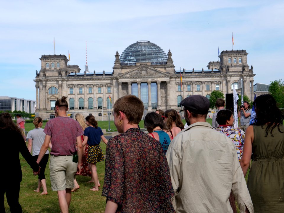 Declaration of the civil climate emergency in Berlin 17