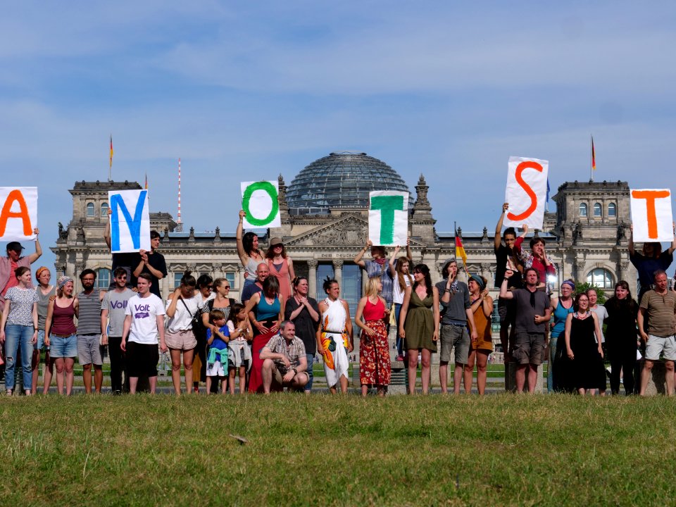 Declaration of the civil climate emergency in Berlin 33