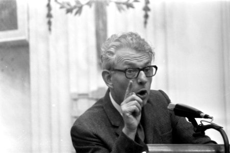 Debat over prijsstop in Tweede Kamer , M Bakker (CPN) (kop), Bestanddeelnr 926-0473
