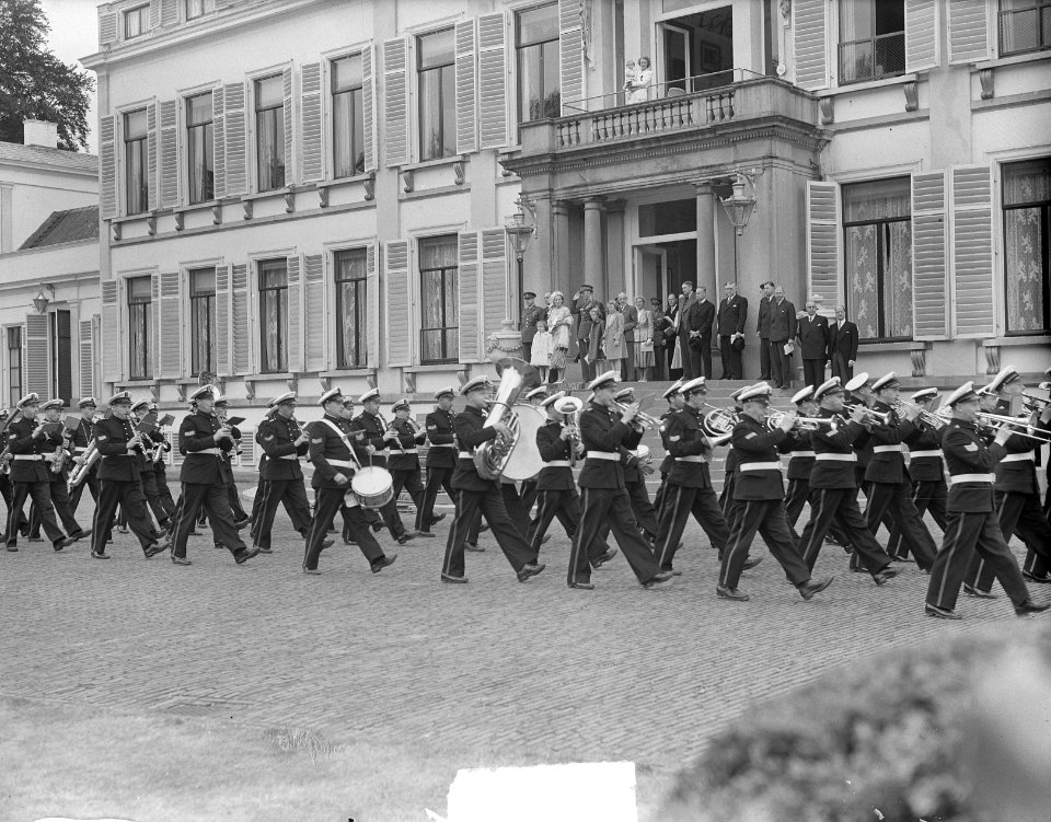 Defile Soestdijk Marinierskapel, Bestanddeelnr 903-4762