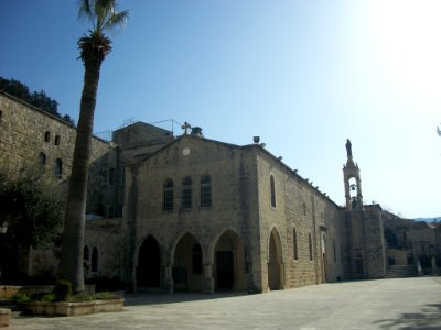 Deir El-Qamar 04 photo