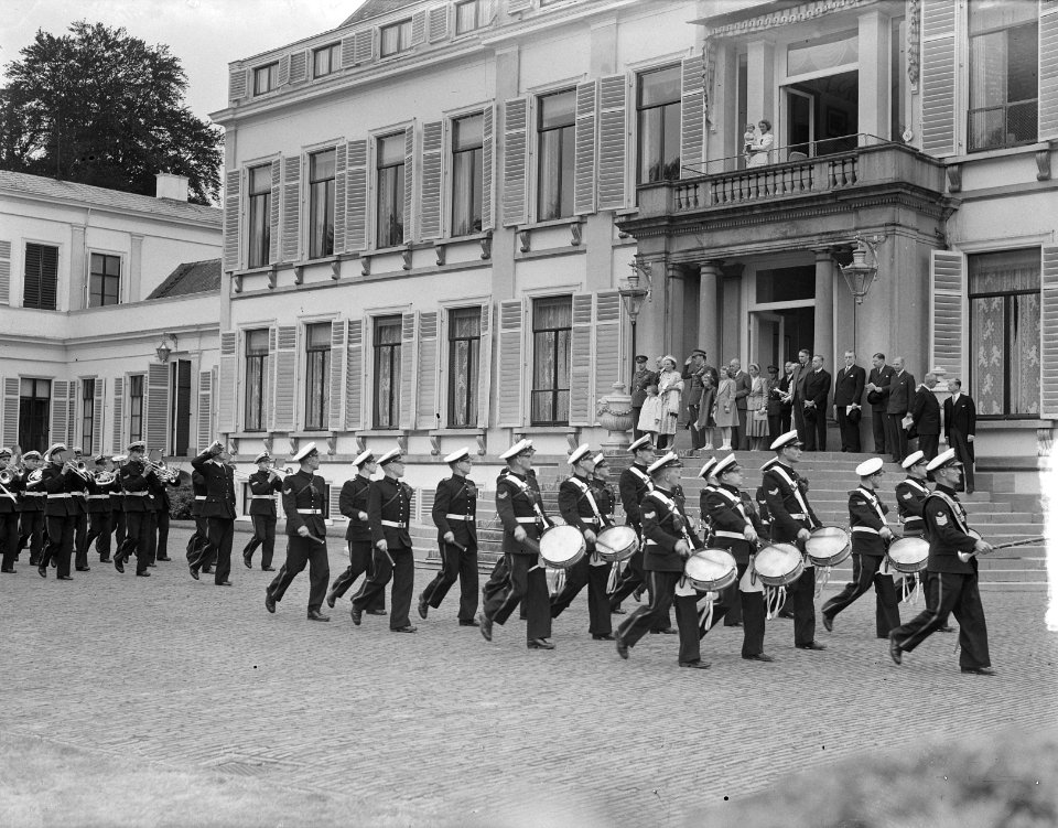 Defile Soestdijk Marinierskapel, Bestanddeelnr 903-4761