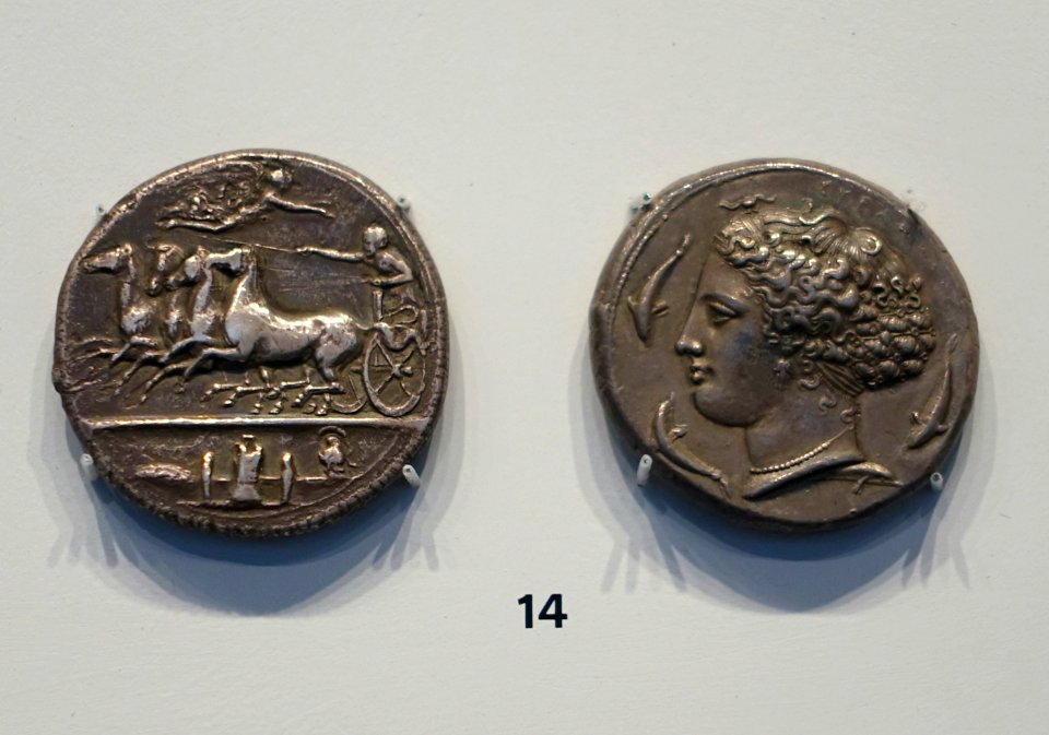 Dekadrachm of Syracuse, signed Kimon, obverse galloping quadriga with Nike, reverse head of Arethousa, Syracuse, 405-400 BC, silver - Arthur M. Sackler Museum, Harvard University - DSC01515