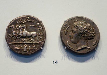 Dekadrachm of Syracuse, signed Kimon, obverse galloping quadriga with Nike, reverse head of Arethousa, Syracuse, 405-400 BC, silver - Arthur M. Sackler Museum, Harvard University - DSC01515