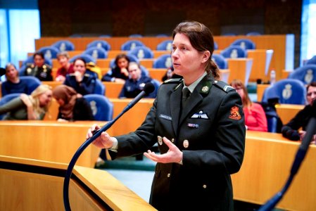 Defensie vrouwen 2019-1