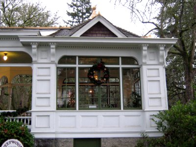 Deepwood Sunroom Christmas
