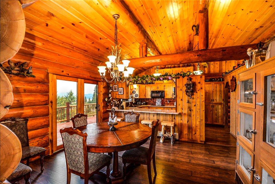 Log home house photo