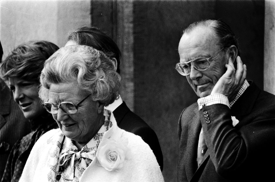 Defile Soestdijk 78 koningin Juliana en Prins Bernhard (koppen), Bestanddeelnr 929-6969