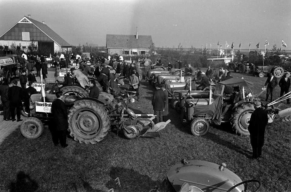 Deelnemende tractoren, Bestanddeelnr 918-3668