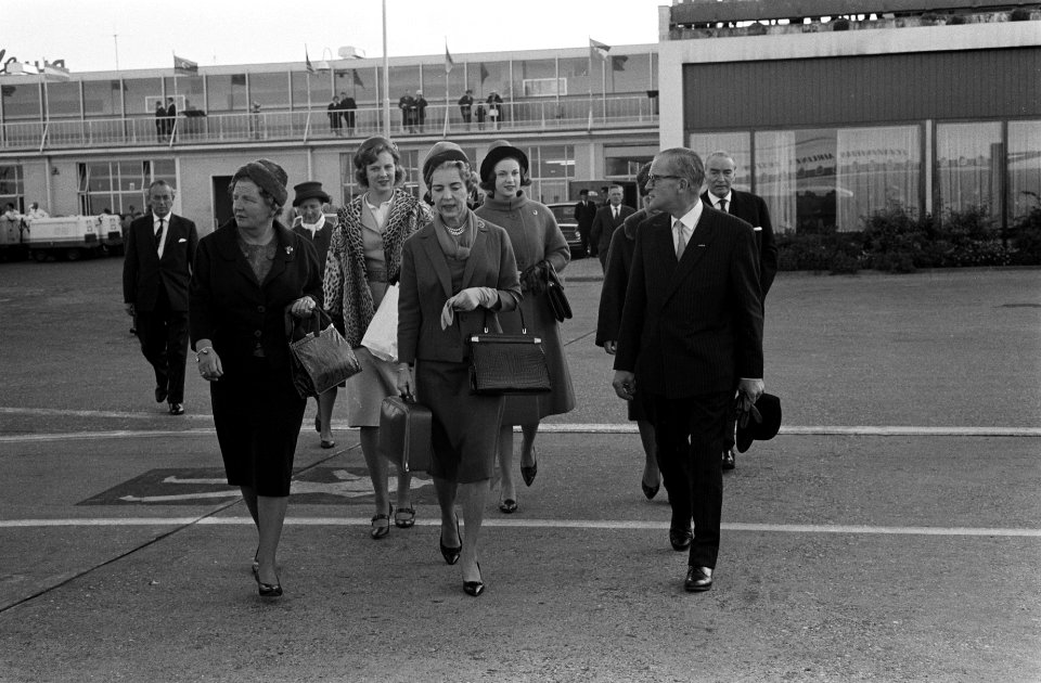 Deense Koningin na prive-bezoek weer naar Kopenhagen vertrokken, Bestanddeelnr 914-4098