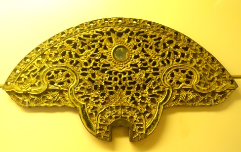 Decoration for hammock holder, Nguyen dynasty, 19th to early 20th century, crimson and gilded wood - National Museum of Vietnamese History - Hanoi, Vietnam - DSC05619