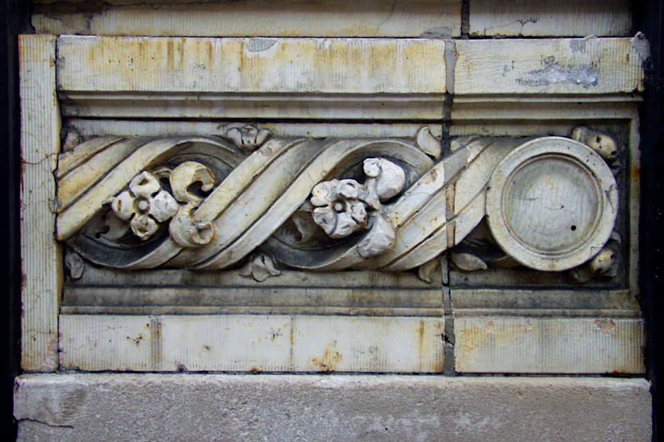 Decoration on the Liberty Theater, Pittsburgh, 2019-10-10