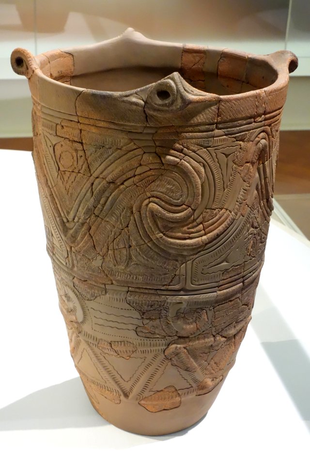 Deep Bowl from Ushinuma, Akiruno-shi, Tokyo, Jomon period, 3000-2000 BC - Tokyo National Museum - DSC05623