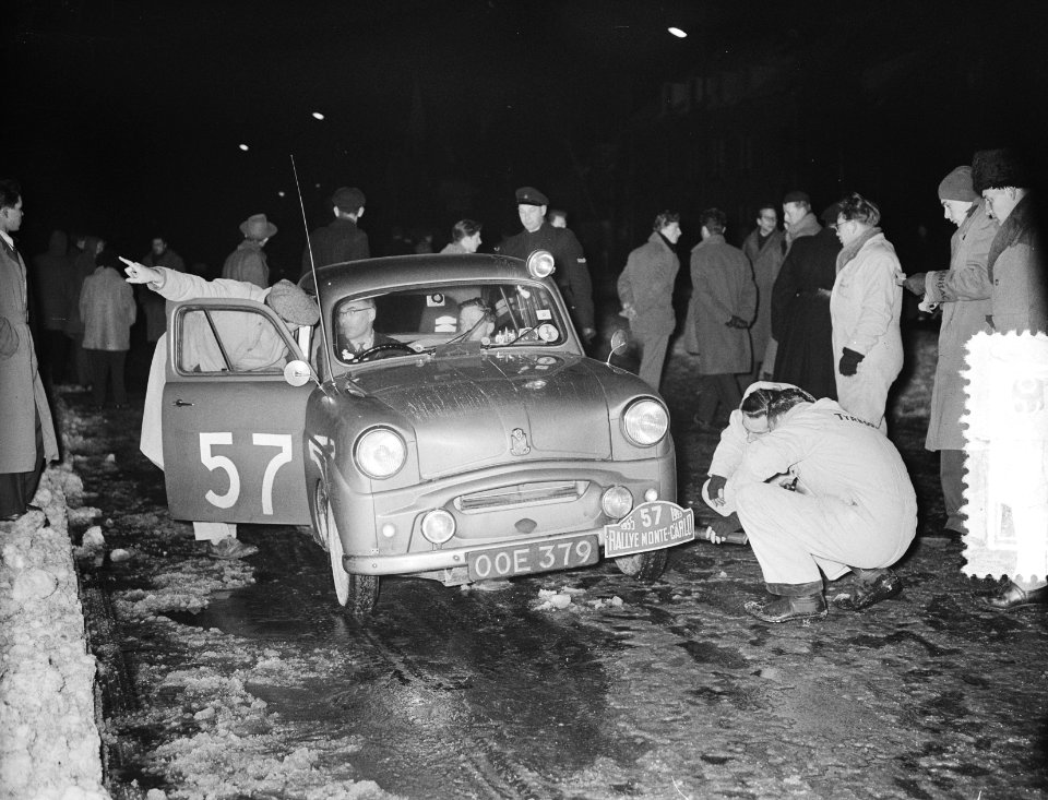 Deelnemers Rally Monte Carlo in Amsterdam, Bestanddeelnr 906-9491