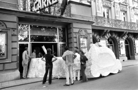 Decorstuk, het beeld van Che Guevara, voor de zij-ingang van Carré, Bestanddeelnr 922-5352