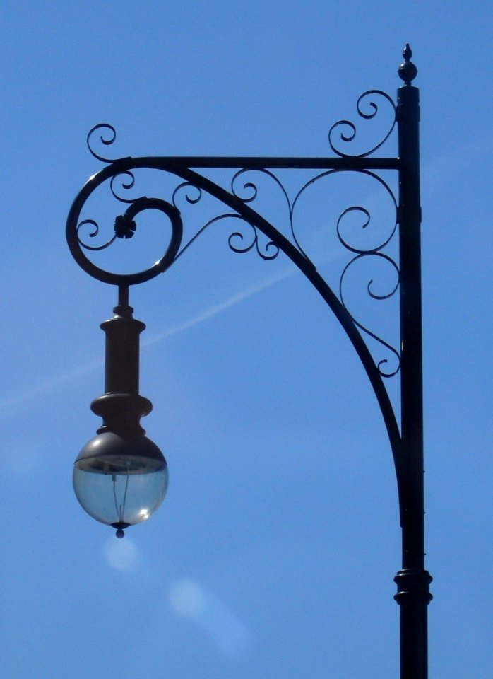 Decorative Lamp-post at Queens Road, Brighton (May 2010)