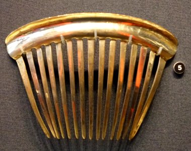 Decorative comb, made by Hakan Larka, Ystad, 1853, silver - Nordiska museet - Stockholm, Sweden - DSC09745