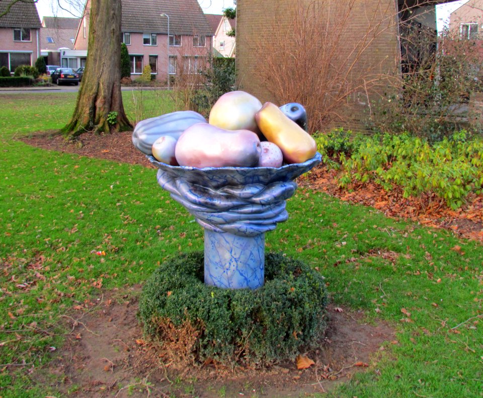 De rups op de appel