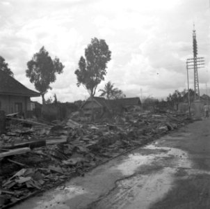 De platgebrande Chinese wijk van Bandoeng, Bestanddeelnr 255-8407