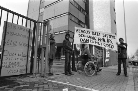De poort van het bezette Philips Data Systems, Bestanddeelnr 931-7665
