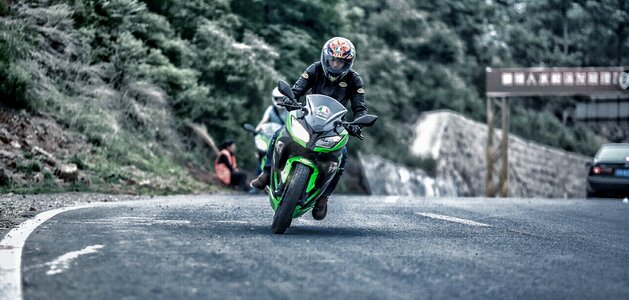 Locomotive riding motorcycle