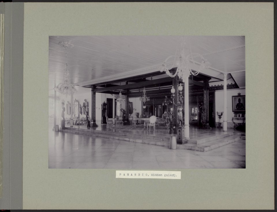 De parasdio, de middengalerij in de kraton (paleis) van Surakarta Hadiningrat, Bestanddeelnr 818 12