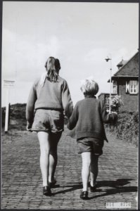 De Ruigenhoek te Scheveningen vakantievilla van de koninklijke familie. Kinder, Bestanddeelnr 014-0776