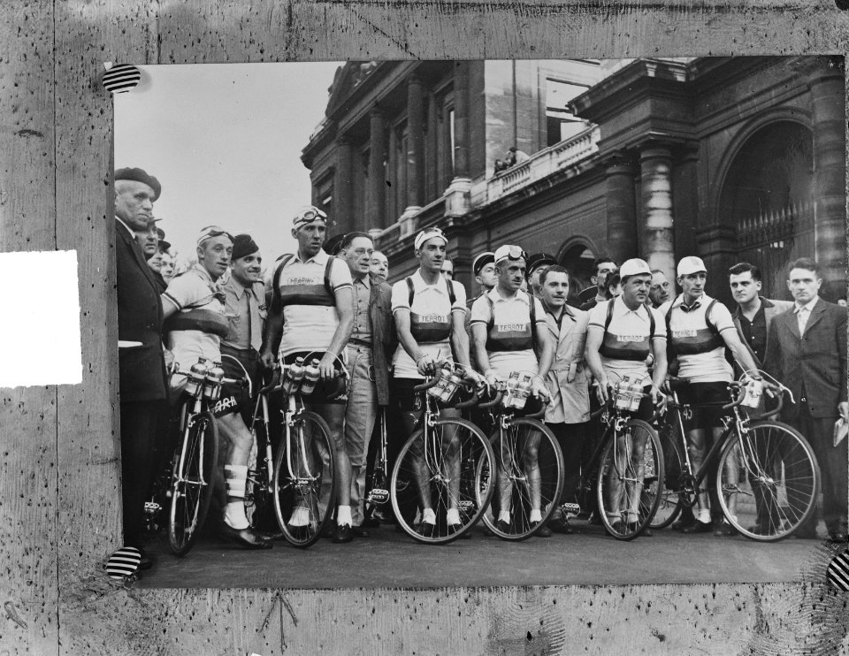 De Nederlandse ploeg bij de start in Parijs. Vl r. Wout Wagtmans, Frans Vos, Ger, Bestanddeelnr 904-0736