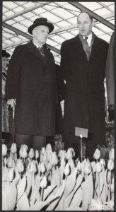 De minister van Buitenlandse Zaken, mr. Luns, heeft woensdagmiddag in Lisse de K, Bestanddeelnr 093-0728