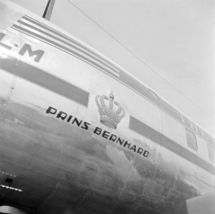 De naambelettering van het het viermotorige KLM Douglas DC-6 passagiersvliegtui…, Bestanddeelnr 255-8896
