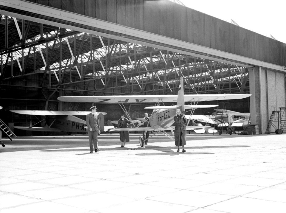 De Pander EF 85 tweedekker registratie PH-AFZ, trainingsvliegtuig van de Nationa, Bestanddeelnr 255-8620