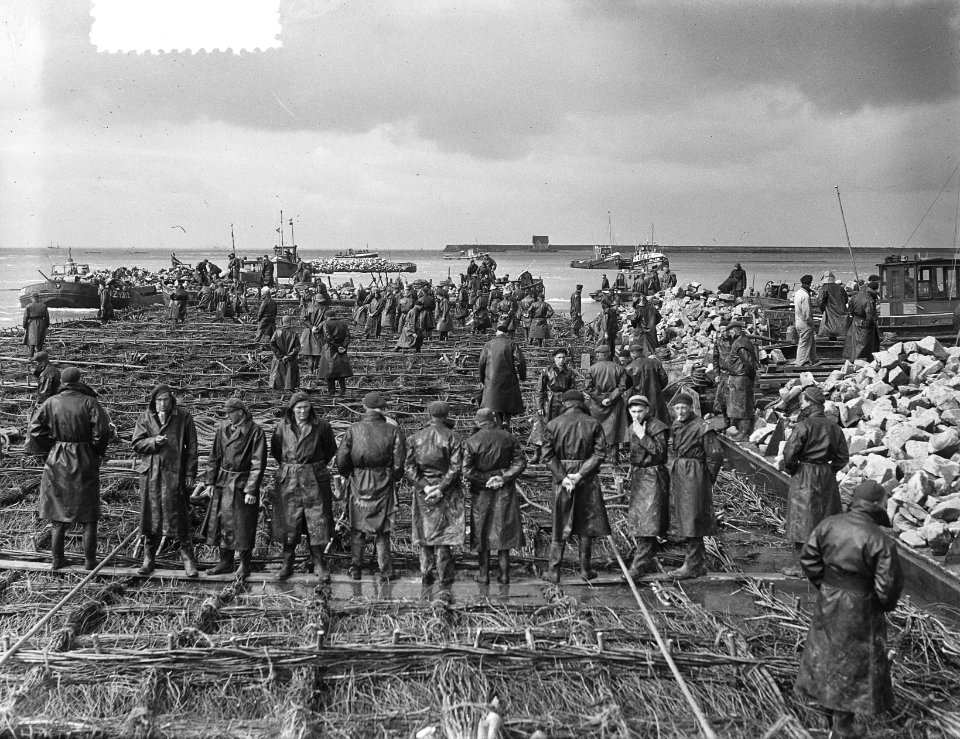 De Schelphoek op Schouwen. Klaar van zinken bet basalt, Bestanddeelnr 905-8252