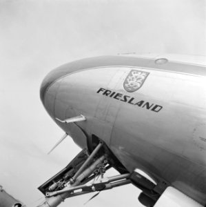 De naambelettering van het het viermotorige KLM Lockheed Constellation passagi…, Bestanddeelnr 255-8905