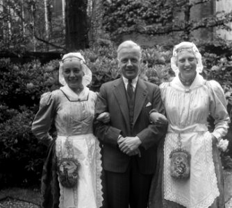 De Schermerdansers bij Amsterdamse Burgemeester, Bestanddeelnr 905-1298