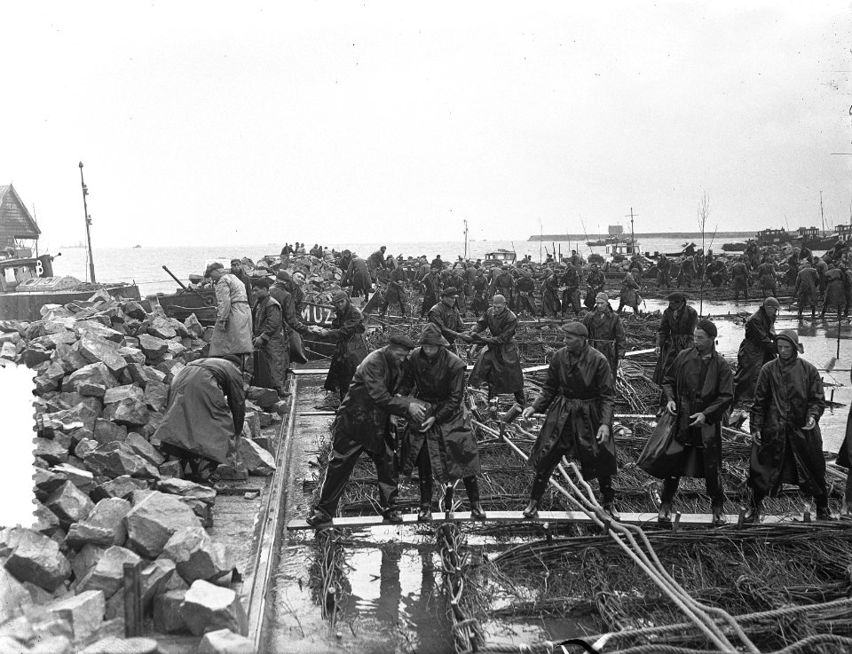 De Schelphoek op Schouwen. Verdeling basaltplakken, Bestanddeelnr 905-8256