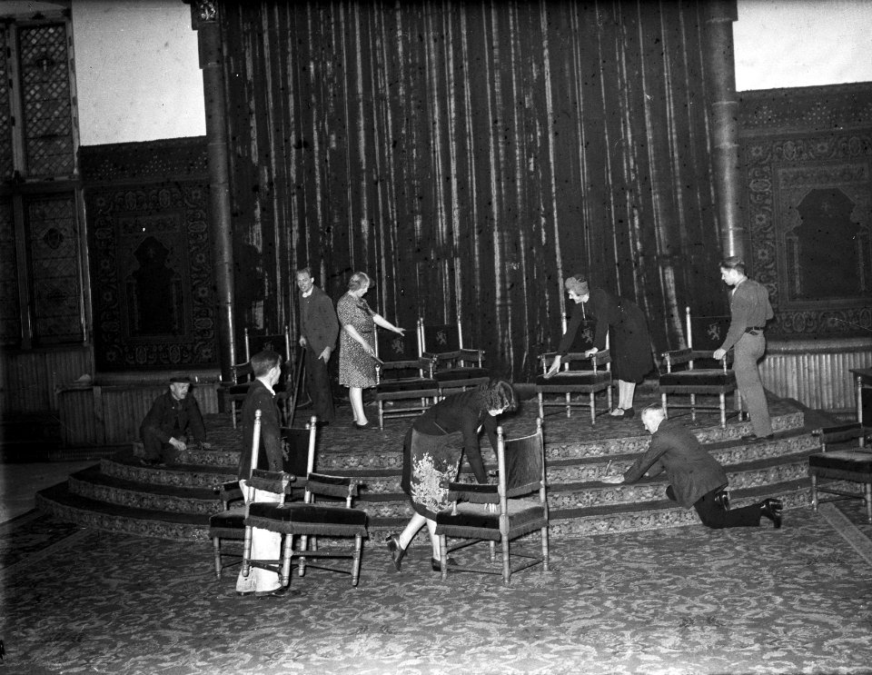 De Ridderzaal wordt schoongemaakt, Bestanddeelnr 900-0354