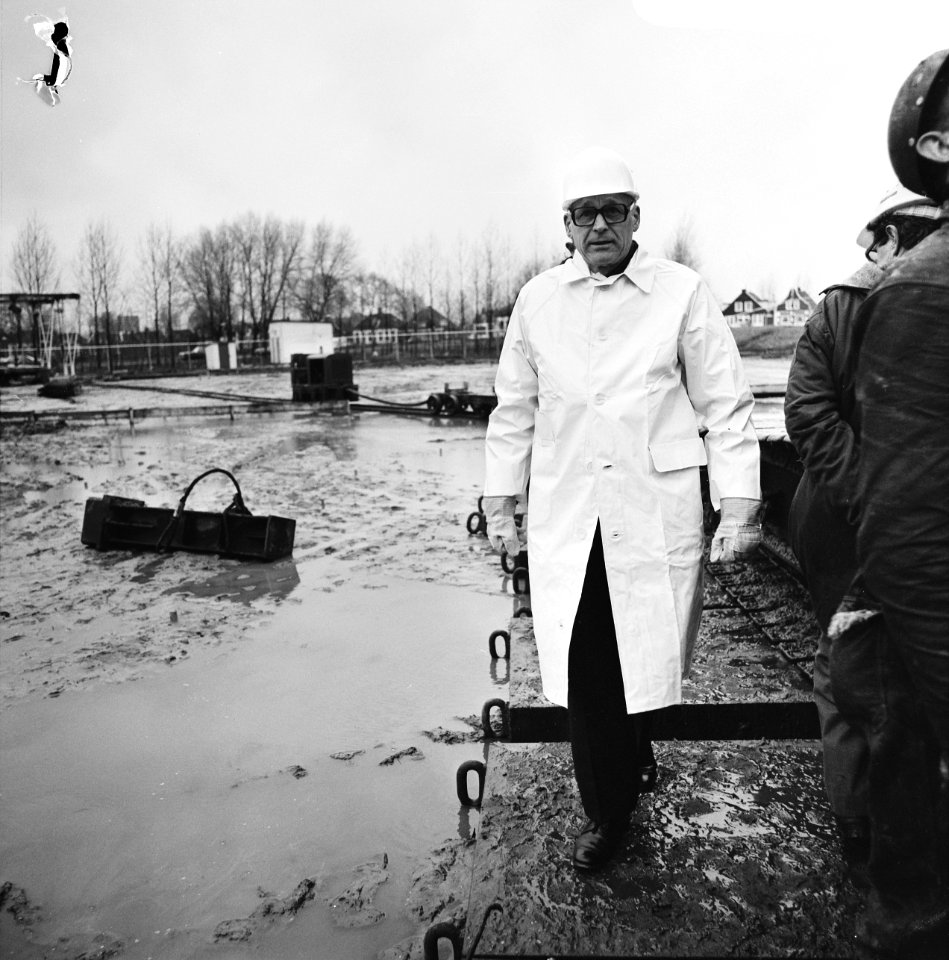 De wethouder op het bouwterrein, Bestanddeelnr 926-8864
