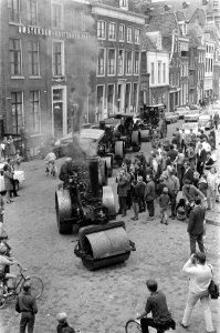 De stoomwalsen rijden door Hoorn, Bestanddeelnr 922-6208