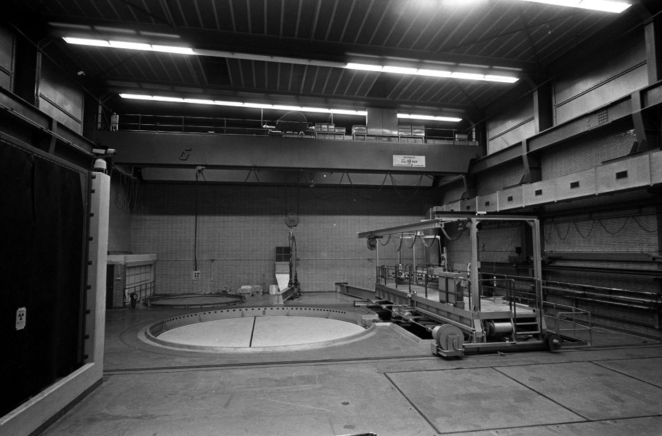 De werkhal boven de reactor, Bestanddeelnr 922-1492