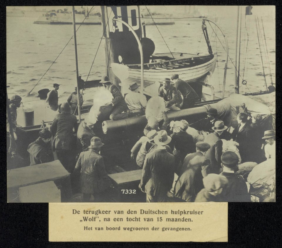 De terugkeer van den Duitschen hulpkruiser Wolf, na een tocht van 15 maanden. , Bestanddeelnr 158-0533