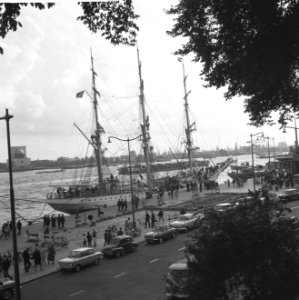 De zeilrace naar Rotterdam, de duitse Gorch Fock, Bestanddeelnr 914-2141