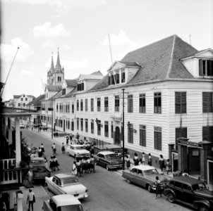 De Sint Elisabethschool in de Gravenstraat in Paramaribo, Bestanddeelnr 252-5114
