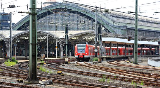Station roof steel structure cologne main station photo