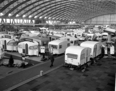 De tweewieler en caravantentoonstelling in RAI, de caravans, Bestanddeelnr 918-8238