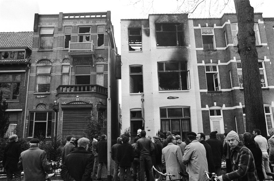 De twee uitgebrande panden, Bestanddeelnr 930-1332