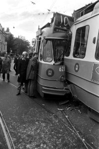 De twee trams in elkaar, Bestanddeelnr 925-5825
